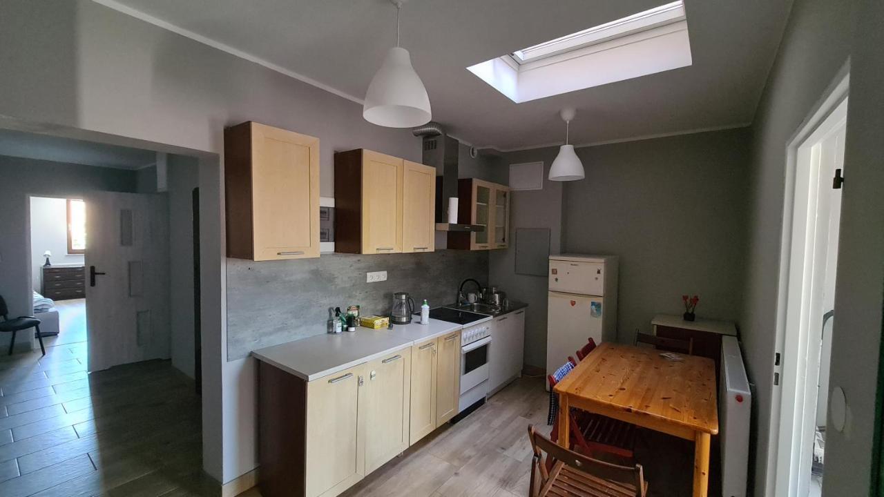 Urocze Apartamenty Na Wsi Goledzinow Екстериор снимка