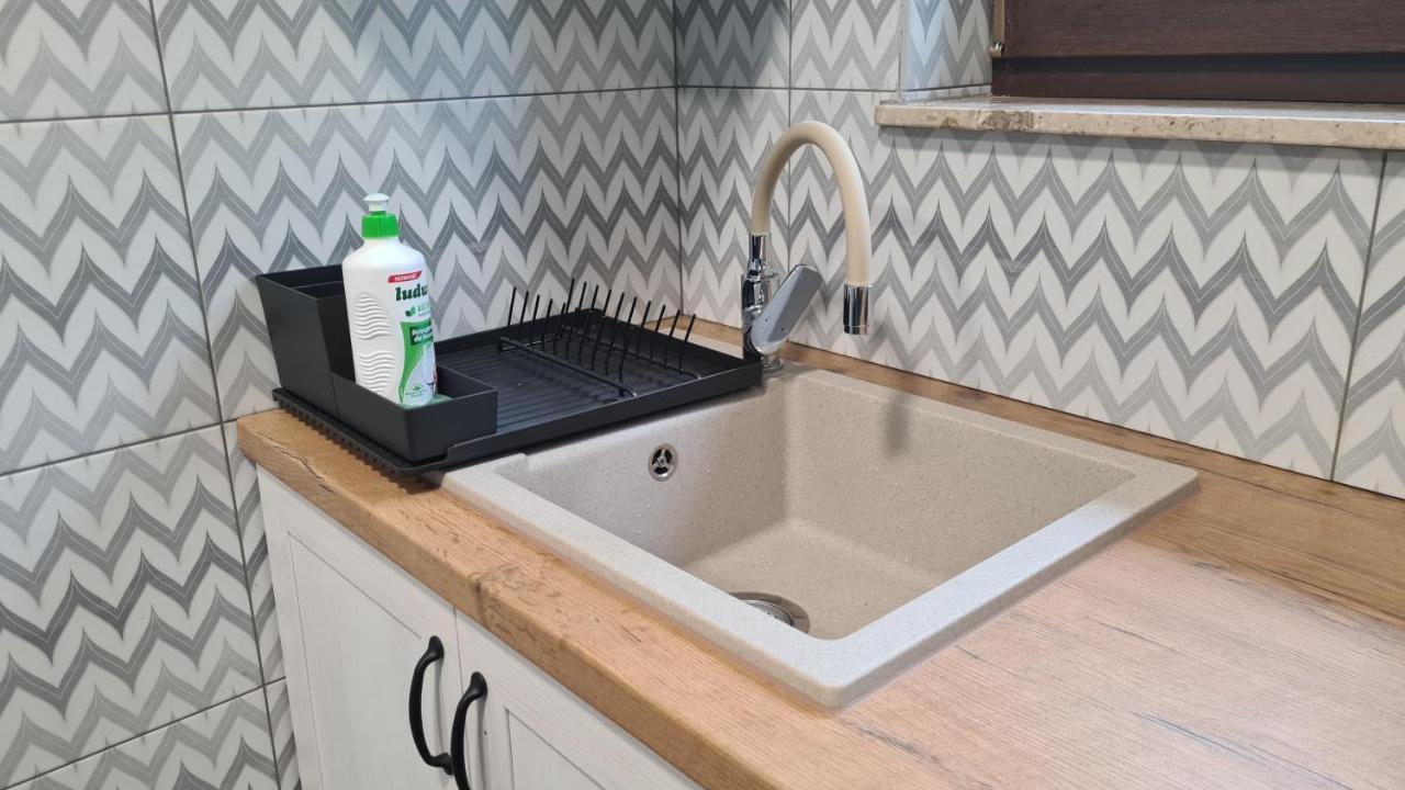 Urocze Apartamenty Na Wsi Goledzinow Екстериор снимка