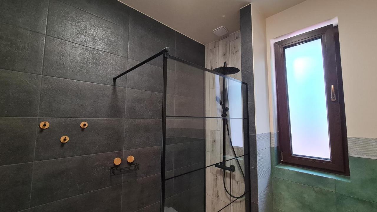 Urocze Apartamenty Na Wsi Goledzinow Екстериор снимка