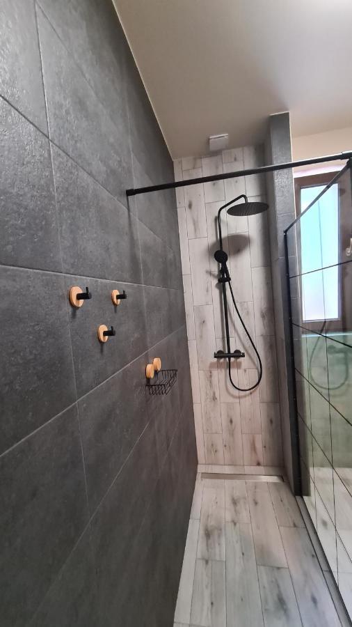 Urocze Apartamenty Na Wsi Goledzinow Екстериор снимка